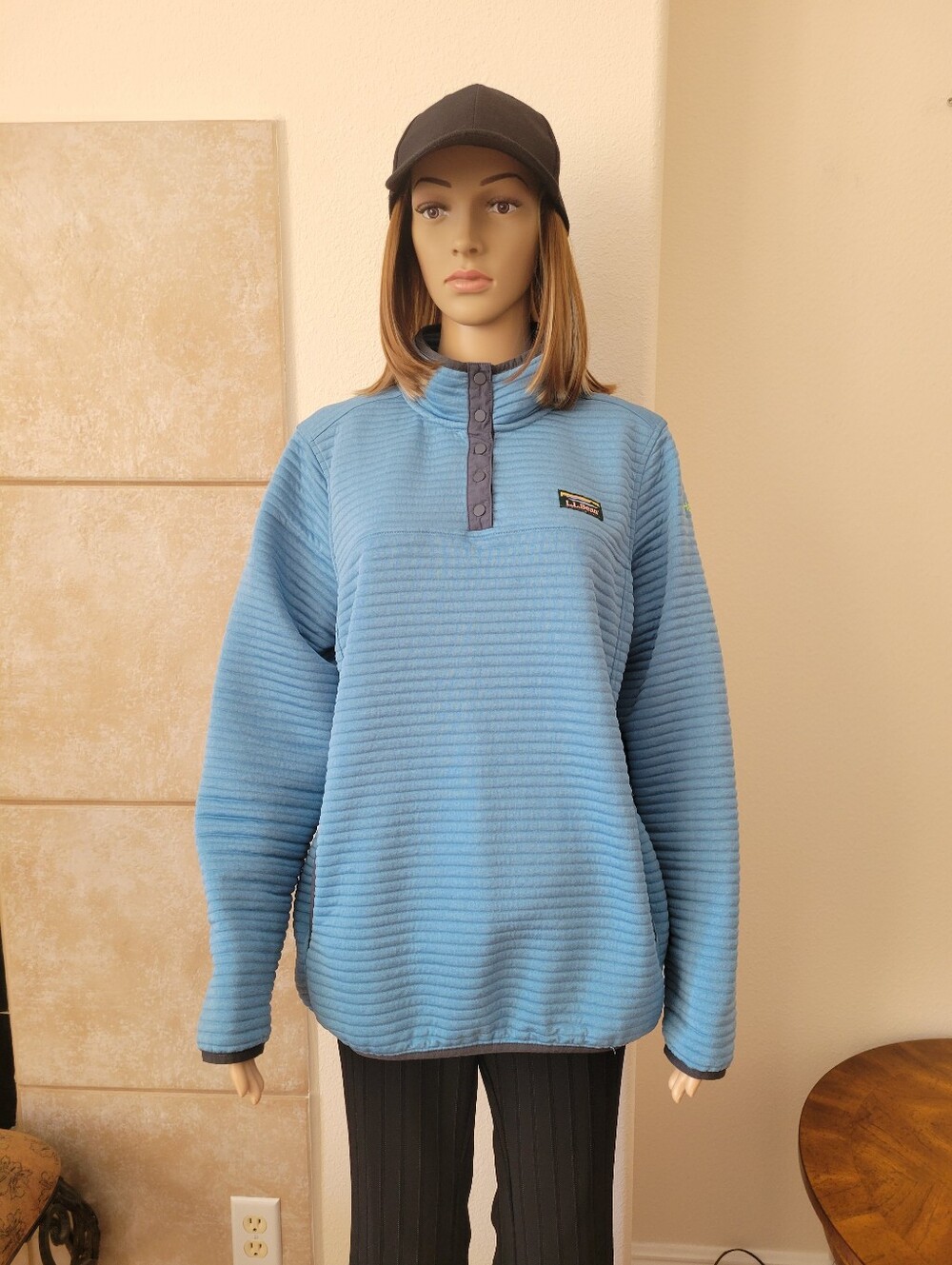 L.L.Bean Airlight Knit Pullover L Reg Blue EUC